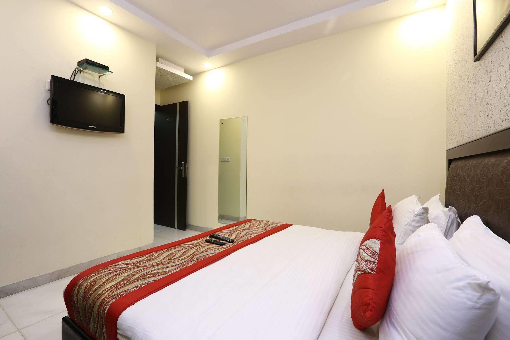Hotel Kingston Park - Karol Bagh Delhi Exterior foto