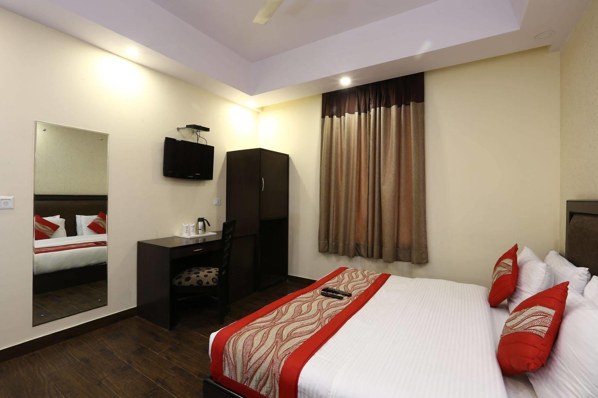 Hotel Kingston Park - Karol Bagh Delhi Exterior foto