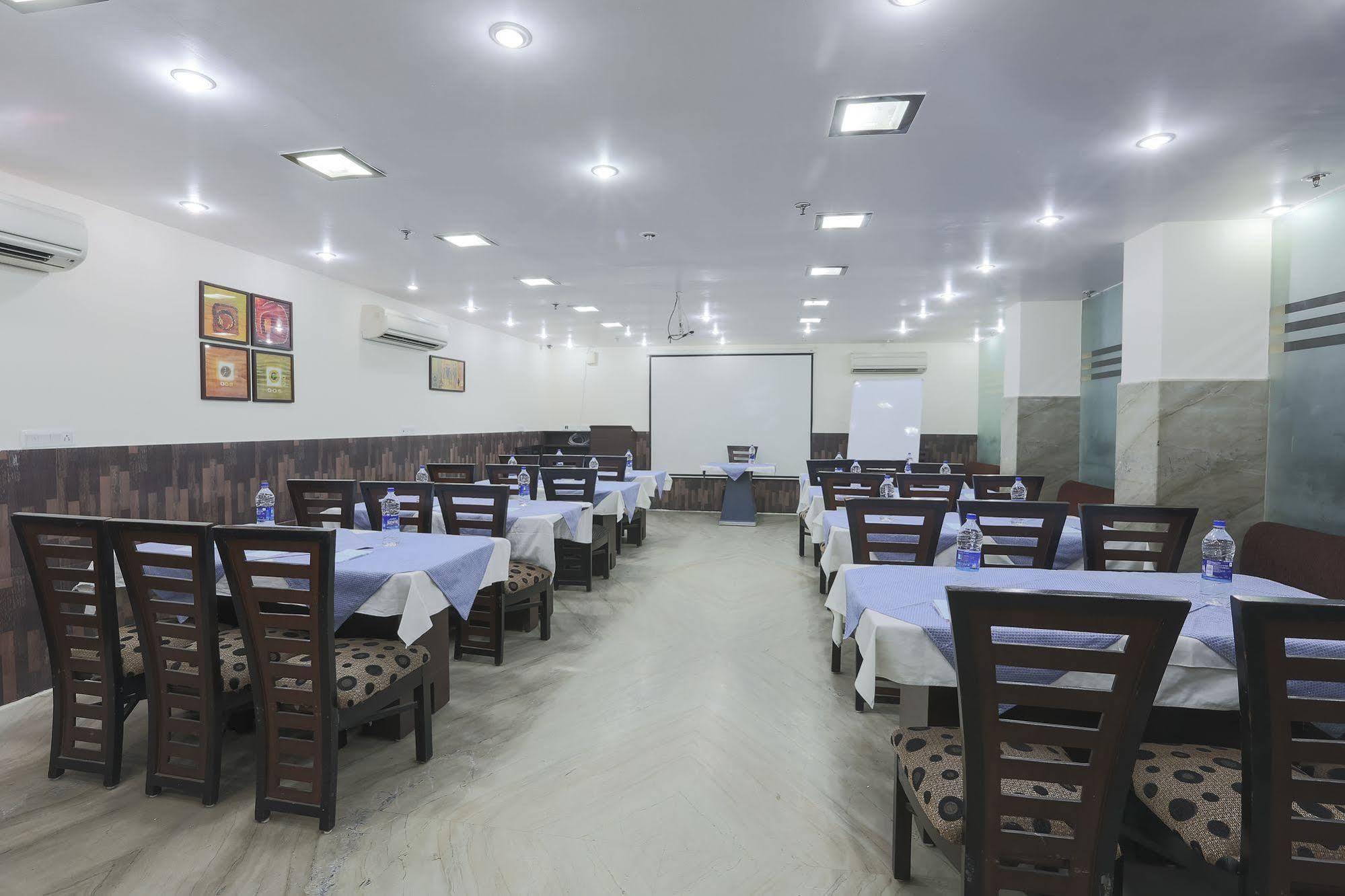 Hotel Kingston Park - Karol Bagh Delhi Exterior foto
